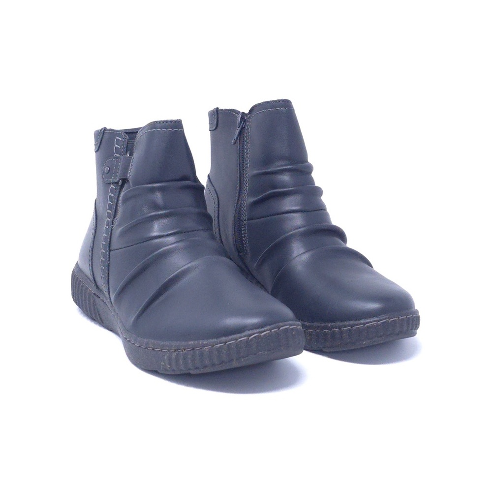 Clarks Collection CarolineOrchid Ankle Boot, Black Leather, 9.5 Wide US - Picture 2 of 10